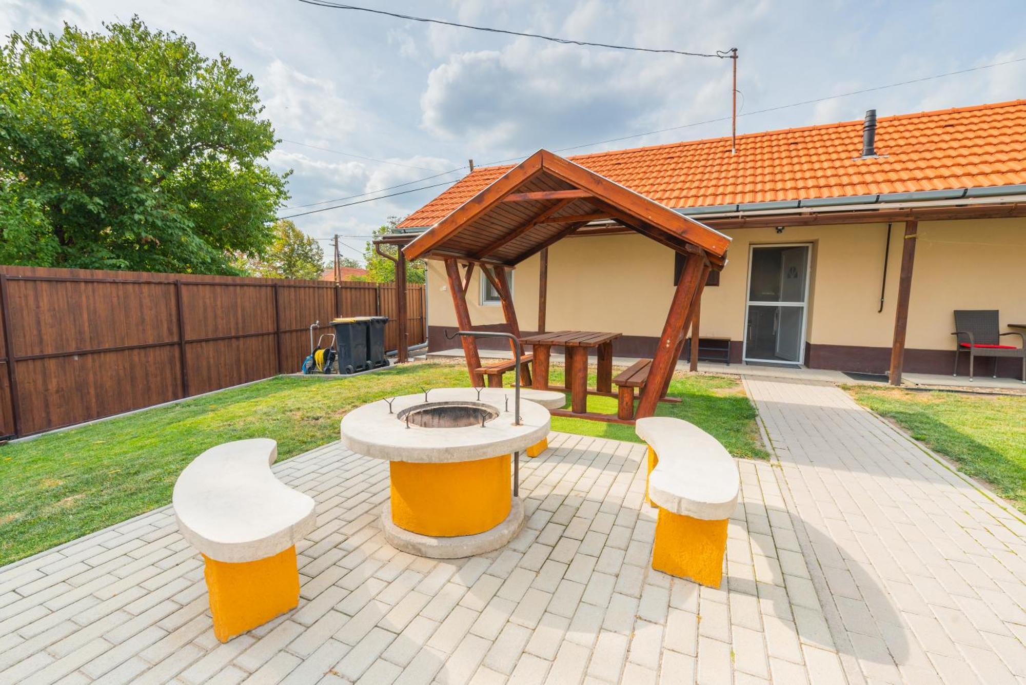 Dio Vendeghaz Villa Mezőkövesd Екстериор снимка